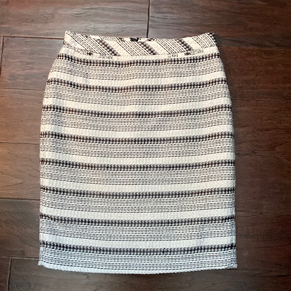 Black white Halogen work skirt